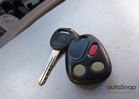 2005 Chevrolet Tahoe C1500 z USA, uszkodzony, nr VIN 1GNEC13T75R266344